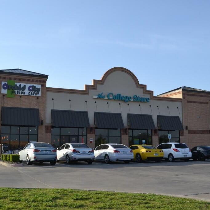 Two Tenant Retail Center sold in Arlington