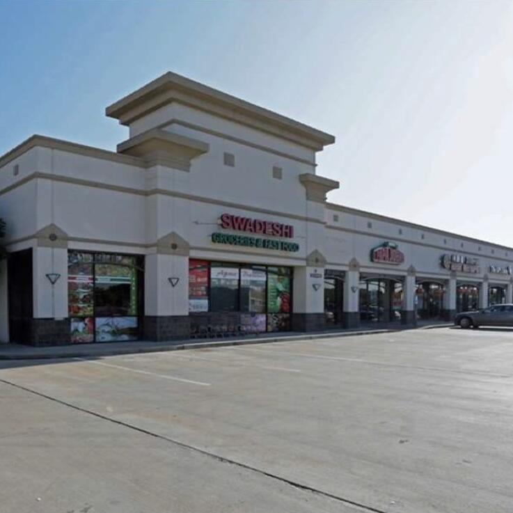 Plaza on Broadway (Pearland, TX)