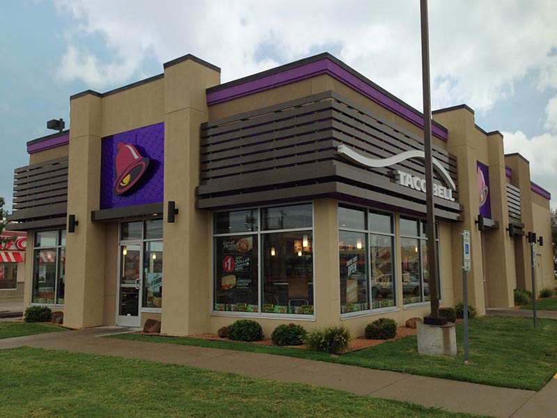 Investment property brokers assist in net lease sale of this Texas Taco Bell